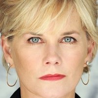 Kate McNeil Naken