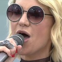 Kate Ryan Naken