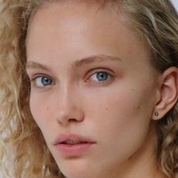 Kim Van der Laan Naken