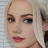 Kimmoire Naken