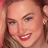 kloebby Naken