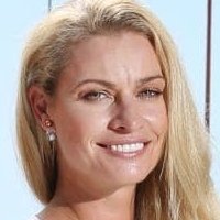 Kristy Hinze Naken