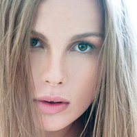 Kryss Littlewood Naken