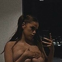 Lana Naken