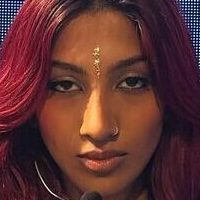 Lara Raj Naken