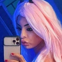 Larissa Máximo Naken
