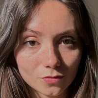 Laura Llobet Naken