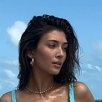 Laura Margesin Naken