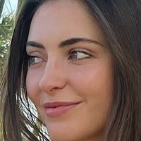 Laura Winges Naken
