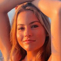 Lauren Bauer Naken