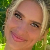 Leah Priessman Naken