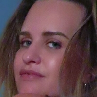 leahlucciano Naken