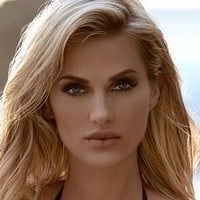 Leanna Bartlett Naken