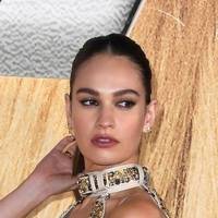 Lily James Naken