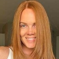 Lily Olsen Naken