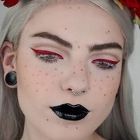 Lindy Crystal Naken