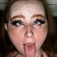 Longtonguebitch Naken