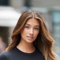 Lorena Rae Naken