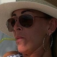 Lorna Gilly Naken