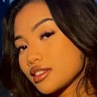Louaira Naken