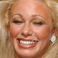 Luci Victoria Naken