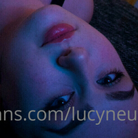 lucyneus Naken