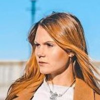 Lynn Petertonkoker Naken