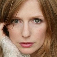 Marie Riva Naken