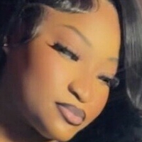 Marique Demary Naken