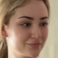 Maxine Reuker Naken
