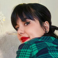 Maya Mae Naken