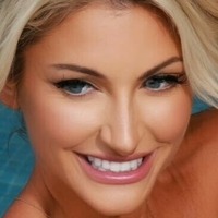 Mckinzie Roth Naken