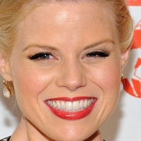 Megan Hilty Naken