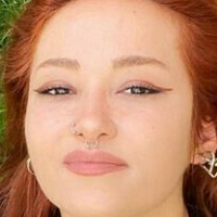 Melisa Güler Naken