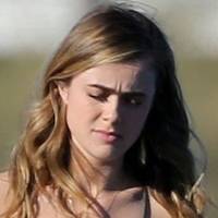Melissa Roxburgh Naken