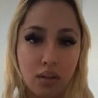 Mia Gomez Naken