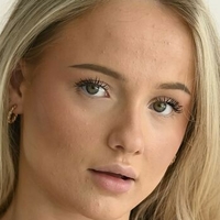 Mia Winward Naken