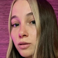 mialure Naken