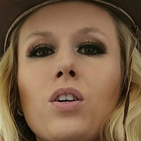 Michelle Moist Naken