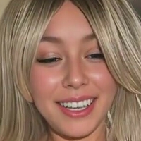Mila Solana Naken