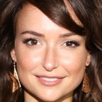 Milana Vayntrub Naken