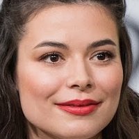 Miranda Cosgrove Naken
