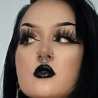 misseviliafree Naken