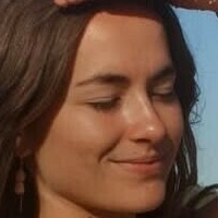 Molly Wallace Naken