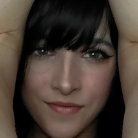 Motzie Naken