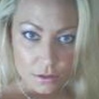 Nadine Riess Naken