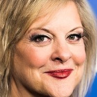 Nancy Grace Naken