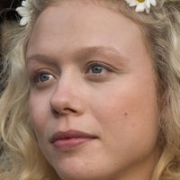 Naomi Battrick Naken