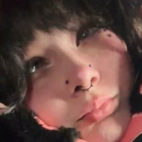 Neko Naomie Naken