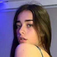 nextdoorleslie Naken